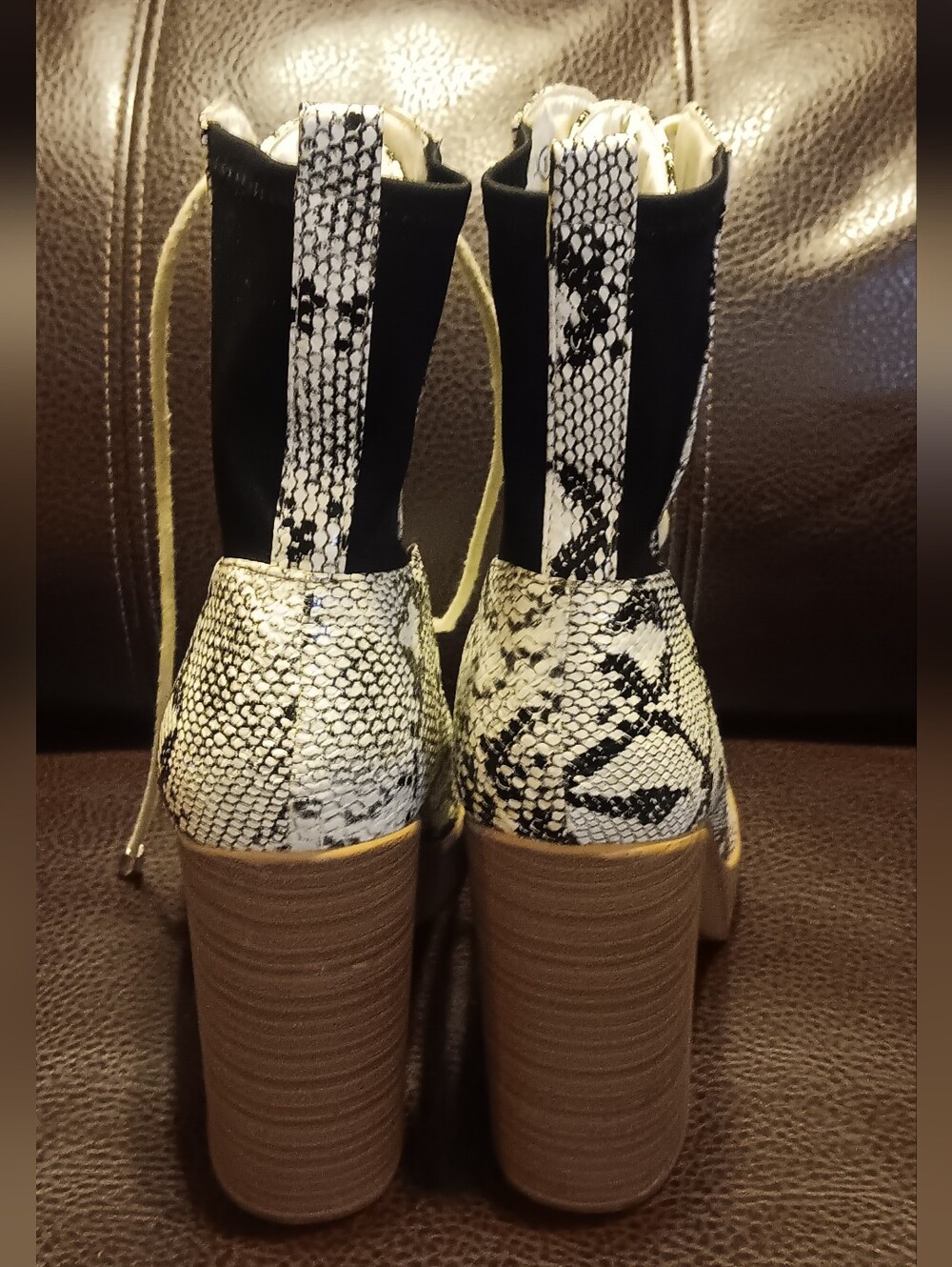 So Me White Snakeskin Lace Up Boots Size 10 - Picture 3 of 9